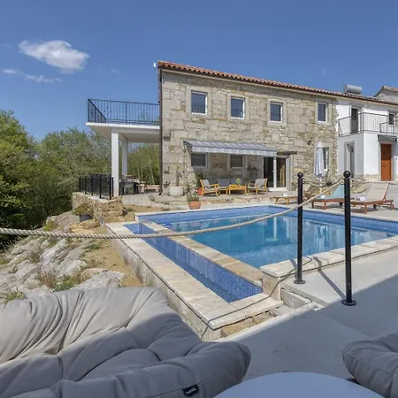 Villa Casa Emilia In Sveti Donat