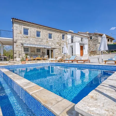 Casa Emilia In Sveti Donat Villa Buzet