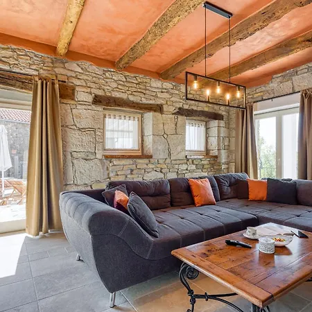 别墅 Casa Emilia In Sveti Donat 布泽特