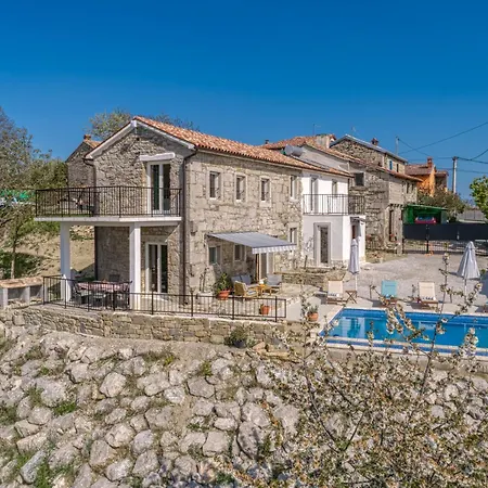 Villa Casa Emilia In Sveti Donat Buzet
