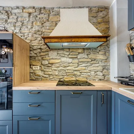 Casa Emilia In Sveti Donat 别墅 布泽特