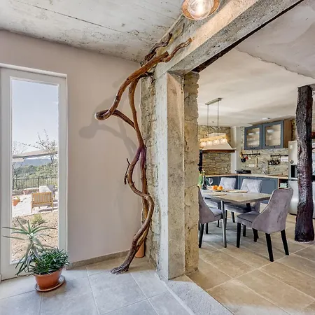 Casa Emilia In Sveti Donat 别墅 布泽特