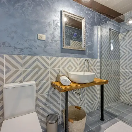 别墅 Casa Emilia In Sveti Donat 布泽特