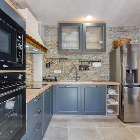 Casa Emilia In Sveti Donat 别墅 布泽特