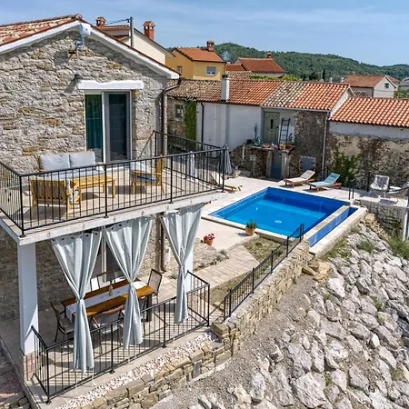 Casa Emilia In Sveti Donat 别墅 *